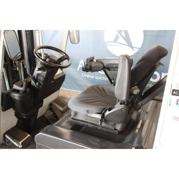 2016 UNICARRIERS JAG1N1L18Q-46947024