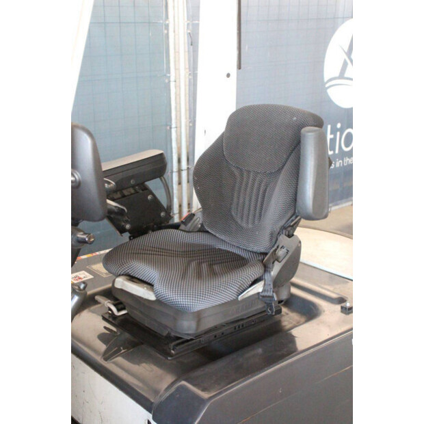 2016 UNICARRIERS JAG1N1L18Q-46947027