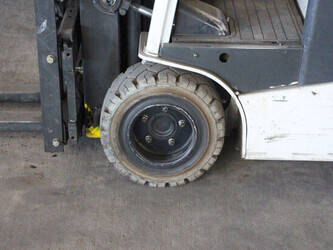 2015-unicarriers-ag1n1l18q-1449393-46947048