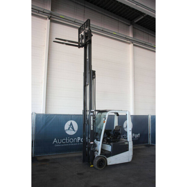 2015 UNICARRIERS AG1N1L18Q-46947059