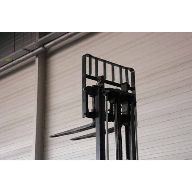 2018 UNICARRIERS AG2N1L18Q-46947091