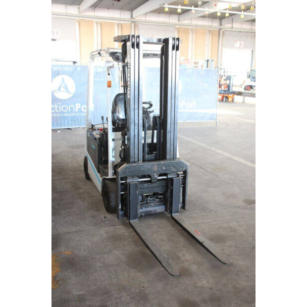 2015 UNICARRIERS JAG1N1L16Q-46947097