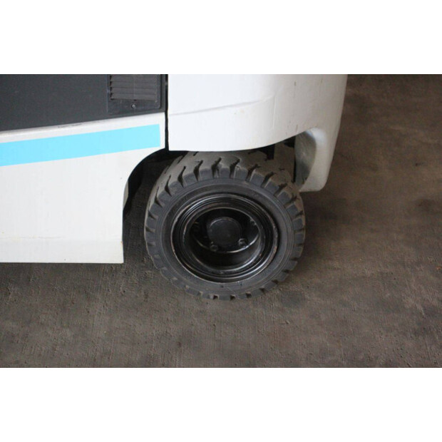 2015 UNICARRIERS JAG1N1L16Q-46947106