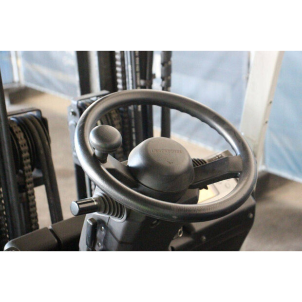 2015 UNICARRIERS JAG1N1L16Q-46947115