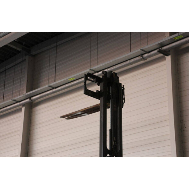 2017 Yale GLP25VX-46947154