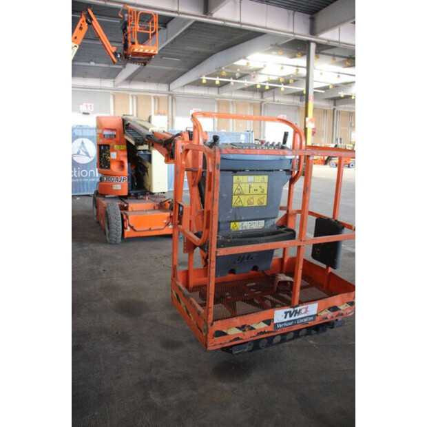 2013 JLG E300AJP-46947160