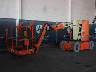 2013-jlg-e300ajp-1449397-46947162