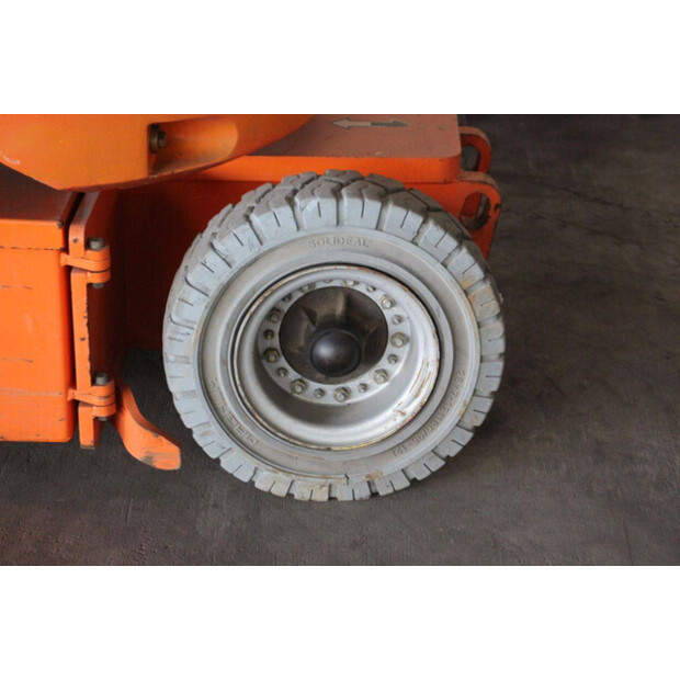 2013 JLG E300AJP-46947169