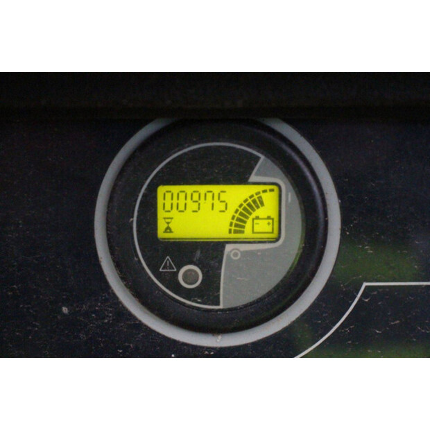 2013 JLG E300AJP-46947175