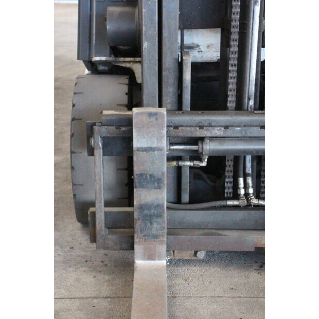 2015 UNICARRIERS G1Q2L25Q-46947256