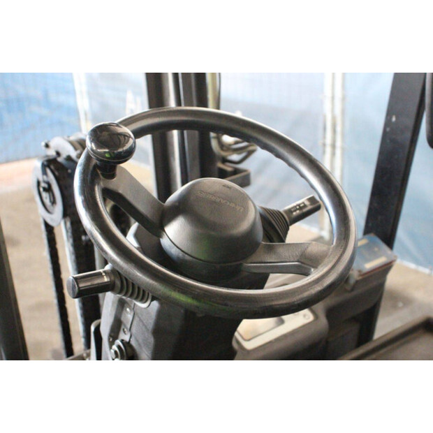 2015 UNICARRIERS G1Q2L25Q-46947268