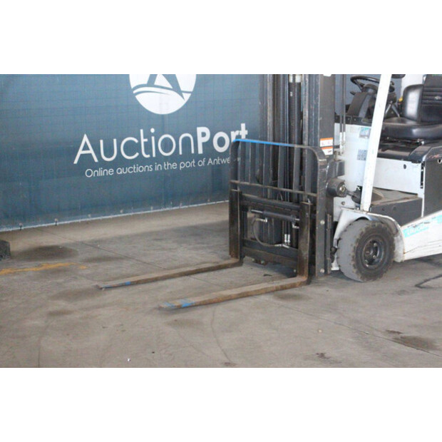 2014 UNICARRIERS AG1N1L16Q-46947284