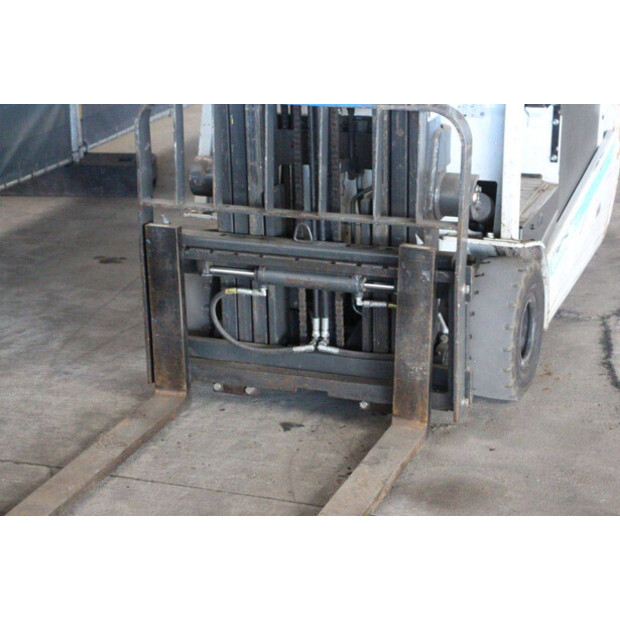 2014 UNICARRIERS AG1N1L16Q-46947285