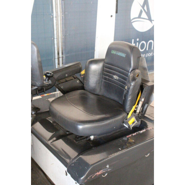 2014 UNICARRIERS AG1N1L16Q-46947296