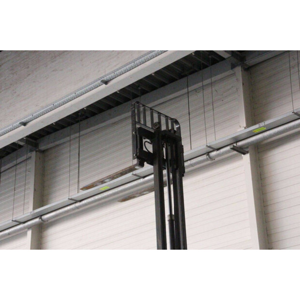 2014 UNICARRIERS AG1N1L16Q-46947302