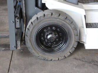 2014-unicarriers-u1d2a25lq-1449403-46947344