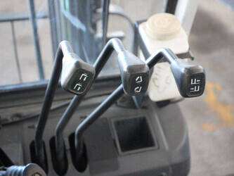 2014-unicarriers-u1d2a25lq-1449403-46947358