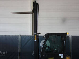 2010-yale-erp16vf-46947431