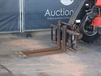 2013-manitou-mlt627-1449410-46947533