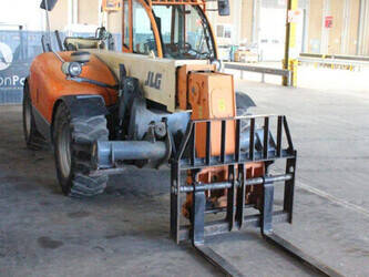 2008-jlg-3513ps-46947563