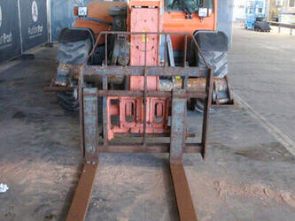 2005-jlg-4013-46947624