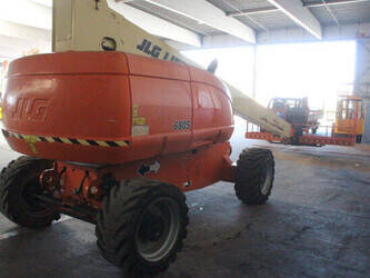 2015-jlg-680s-46947731