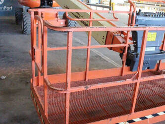 2015-jlg-680s-46947732