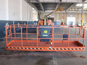 2015-jlg-680s-46947733