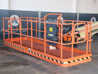 2015-jlg-680s-46947735