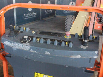 2015-jlg-680s-46947738