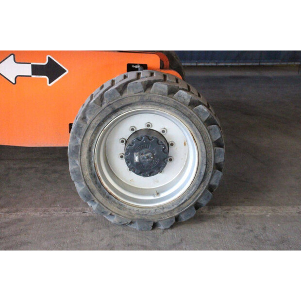 2015 جيه ال جي 680S-46947741