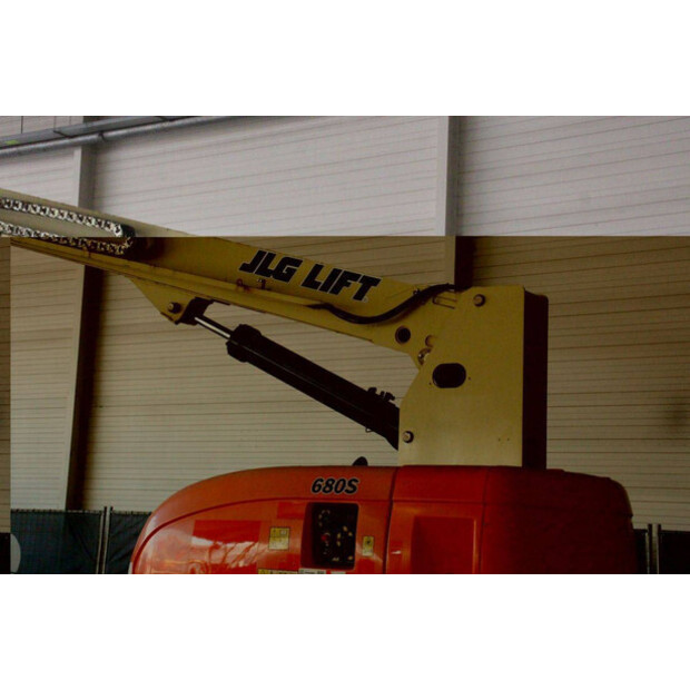 2015 جيه ال جي 680S-46947750