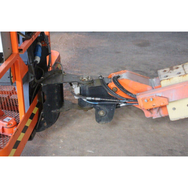 2014 جيه ال جي 400S-46947766