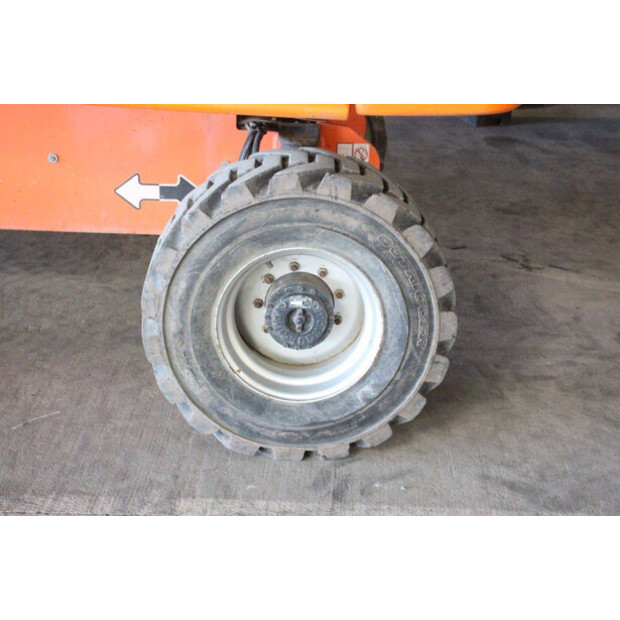 2014 جيه ال جي 400S-46947768