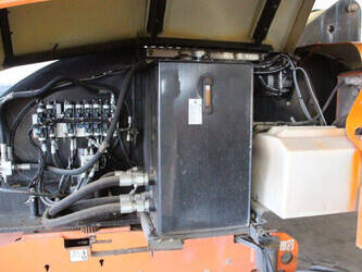 2014-jlg-400s-46947770