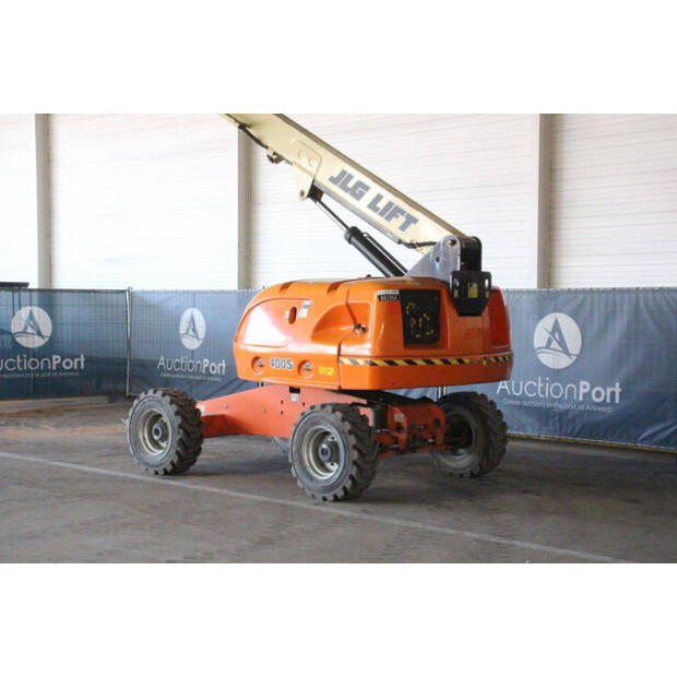 2014 جيه ال جي 400S-46947780