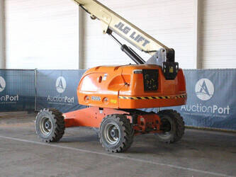 2014-jlg-400s-46947780
