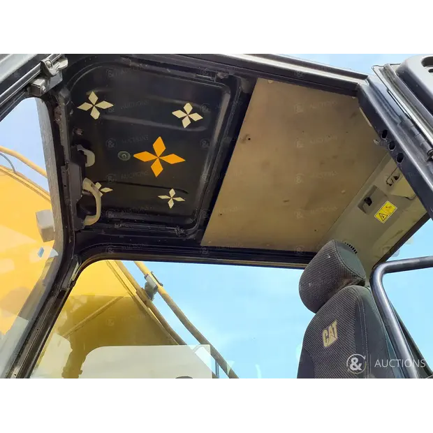 2021 Caterpillar 323D3-46948093