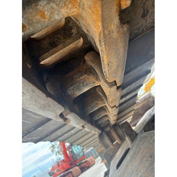 2018 هيتاشى-46952712