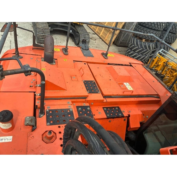 2018 هيتاشى-46952716