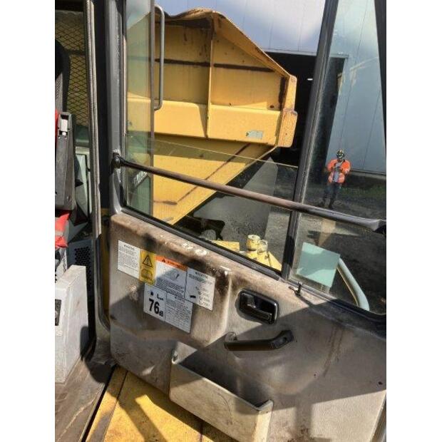 Komatsu HM400-1-46956336