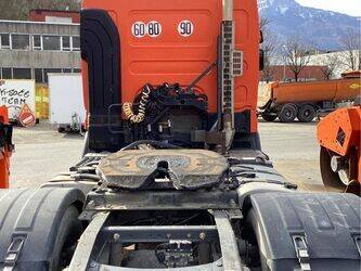 2008-renault-premium-1449536-46963848