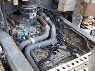 2008-renault-premium-1449536-46963849