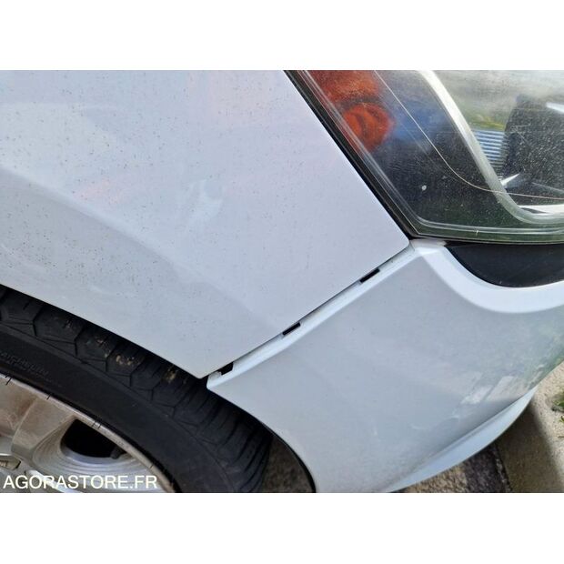 2015 رينو Clio-46963892