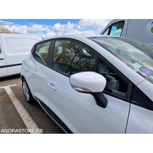 2015 رينو Clio-46963895