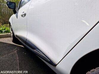 2015-renault-clio-1449539-46963905