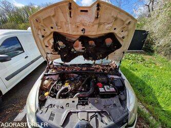 2015-renault-clio-1449550-46964242