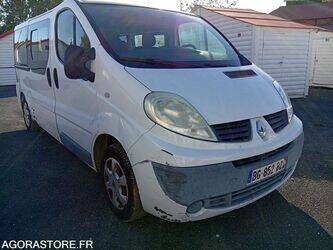 2011-renault-trafic-1449555-46964384