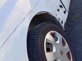 2011-renault-trafic-1449555-46964388