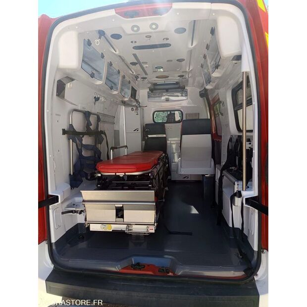 2015 رينو Master-46964439